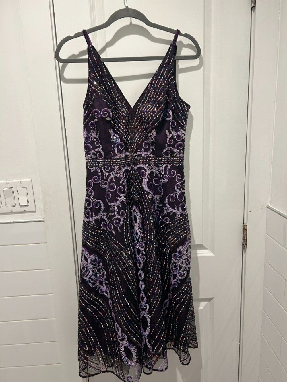 Purple Sequin Embellished Midi Dress The Population Formal Dress - Picture 3 of 6